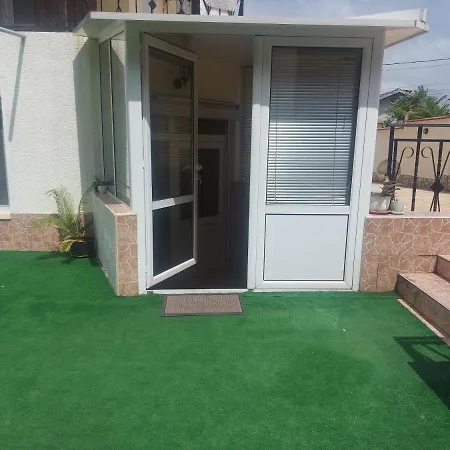Guest house Къща За Гости Елена